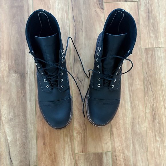 Red Wing Iron Rangers. Black. Size 10.5 - Picture 4 of 5